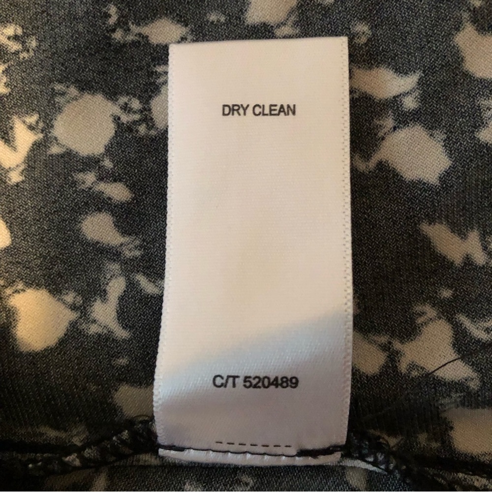 Taylor fit and flare cap sleeve dress. Size 10. - Picture 7 of 8